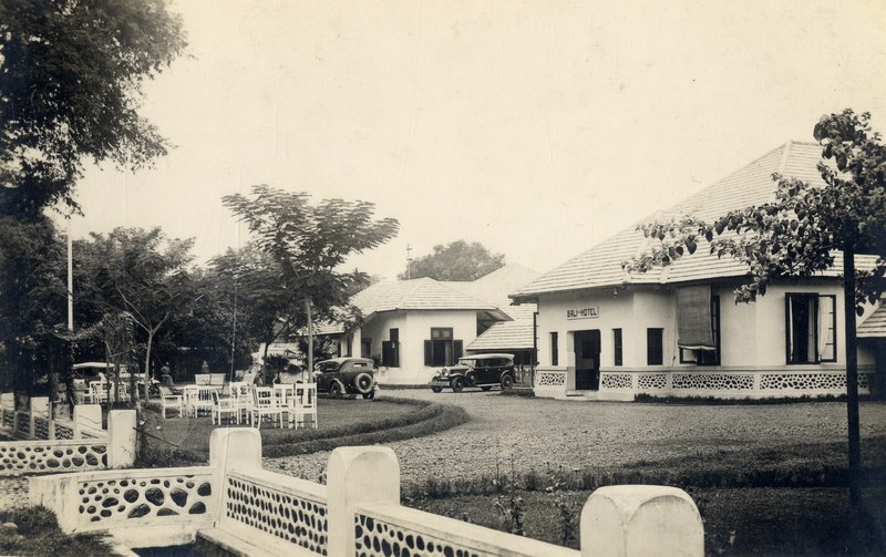 Entrée Colonisation et tourisme - EN